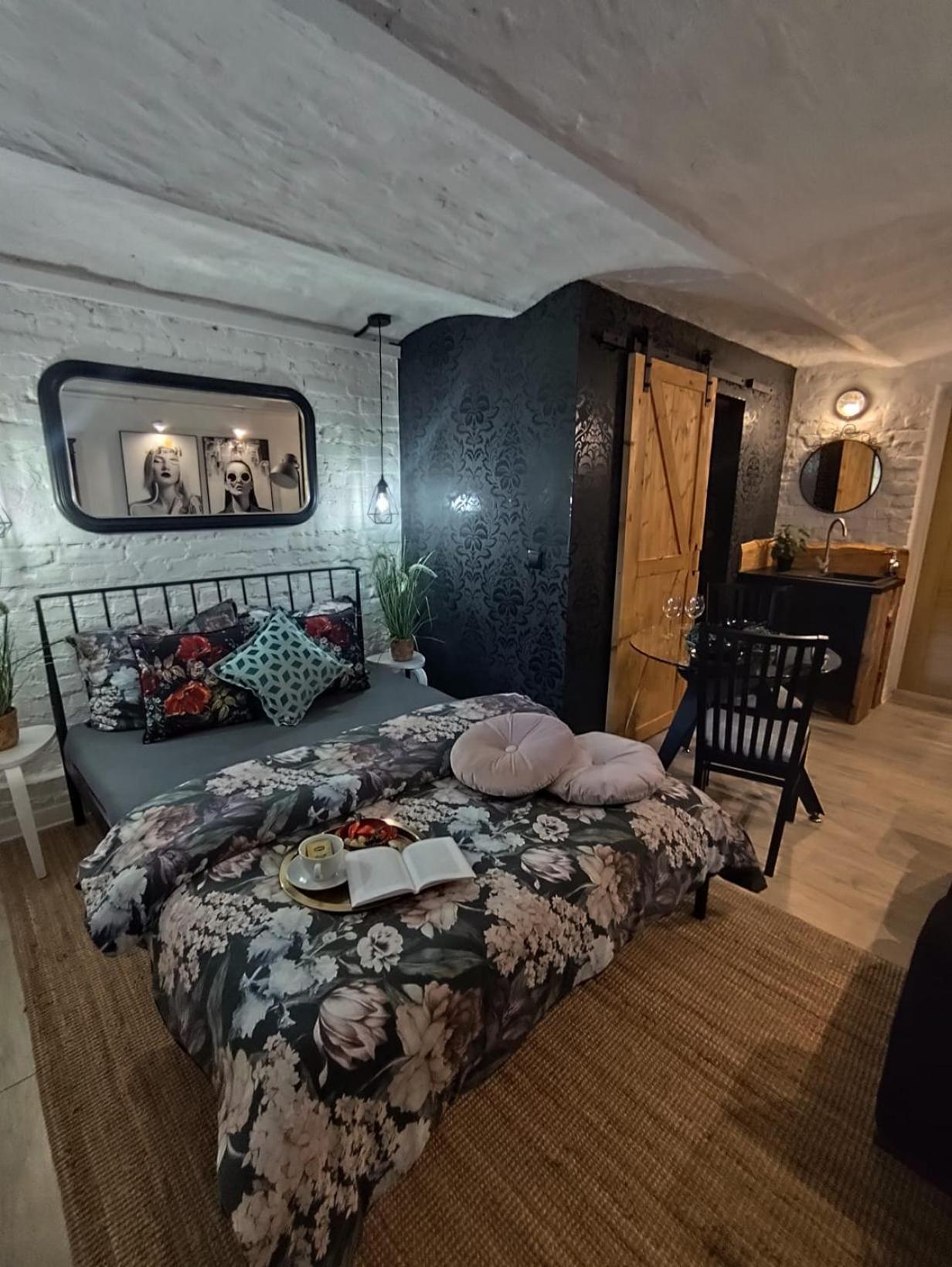 Przytulne Studio 4 Z Parkingiem Kattowitz Exterior foto